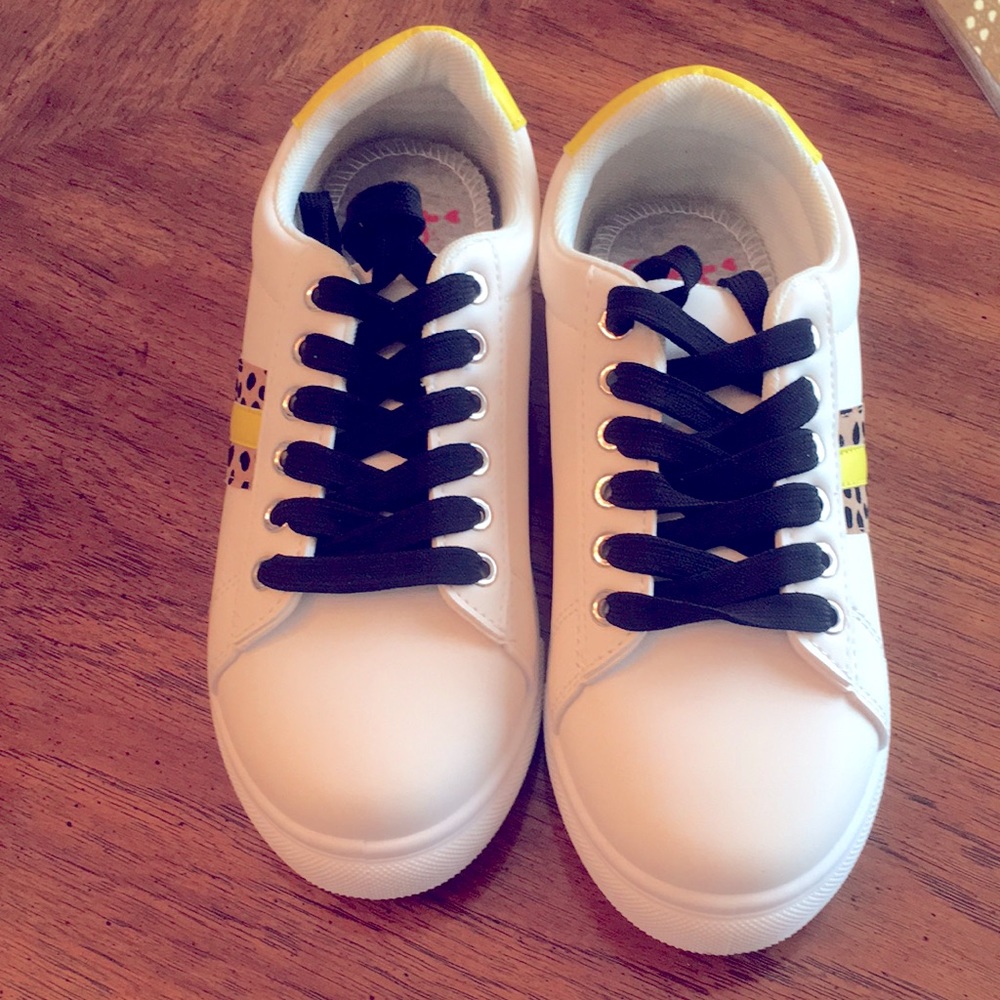 NWT—Jellypop Campus Sneakers, size 6.5M
